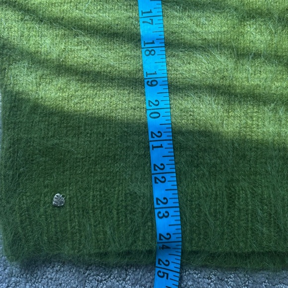Green Women's Sweater - Picture 6 of 6